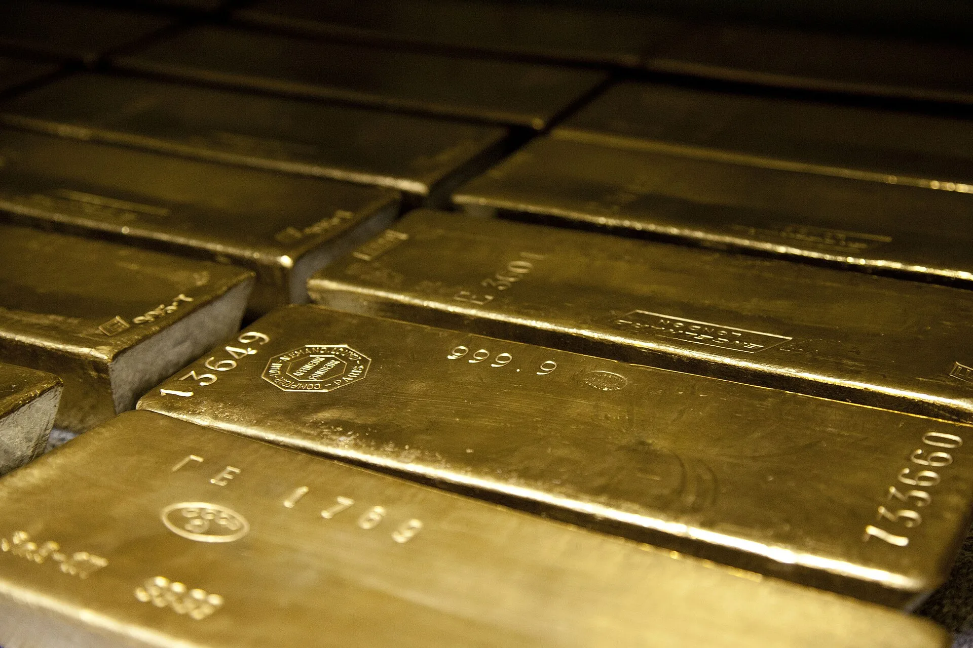 Gold Price at $4,125: Seven-Week Low, Bull $4,650, Bear…