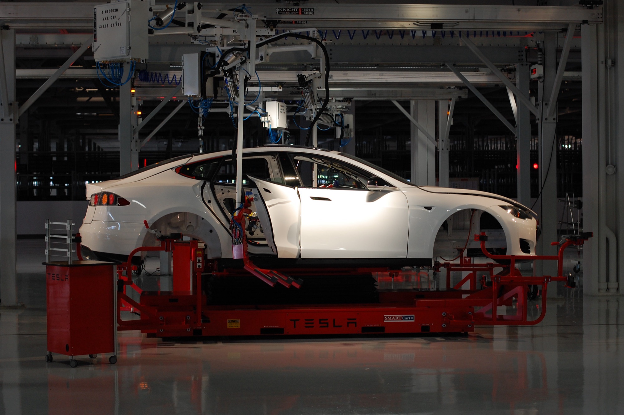 Tesla Stock: Bull and Bear Case Into Tonight’s Q3…